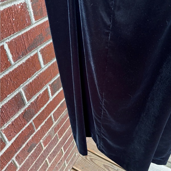 Women’s Black Velvet Skirt Talbots Size 10 party dress goth Dark Academia Y2K - Picture 2 of 8